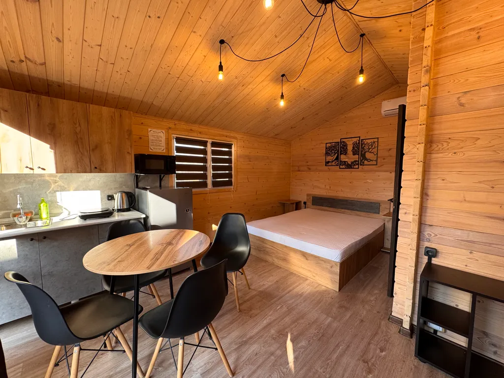 Коттедж Деревянный коттедж со своей мини-кухней — Сириус