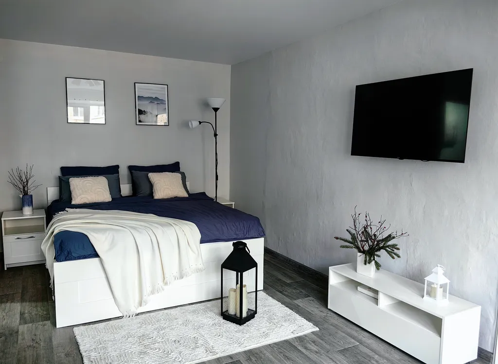 Двухкомнатная квартира в центре рядом с красивой набережной