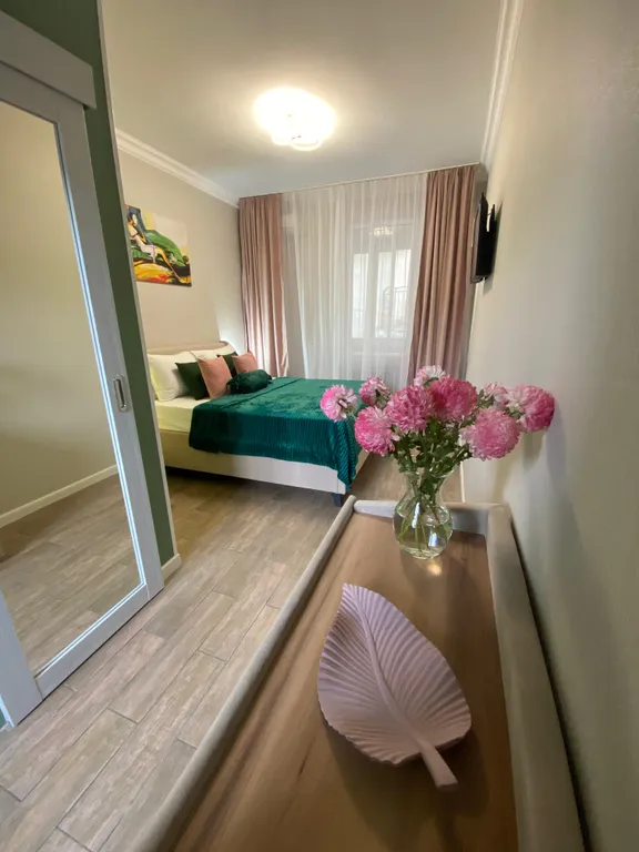 Квартира Однокомнатная квартира в центре, 200м от моря — Адлер