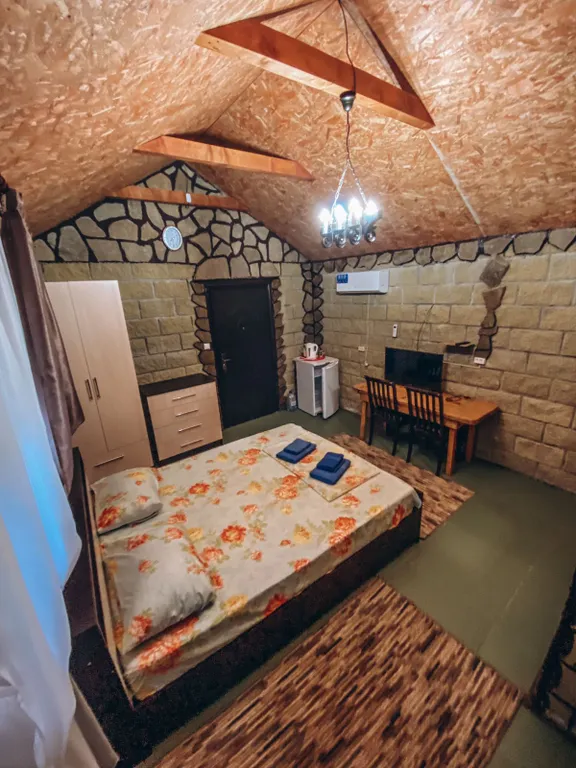 Коттедж Уютный домик с зоной барбекю — аренда посуточно в Майкоп