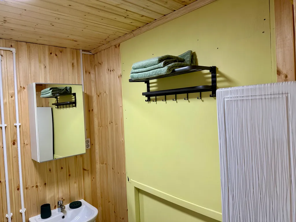 Коттедж Дом у озера и леса — Снегиревка