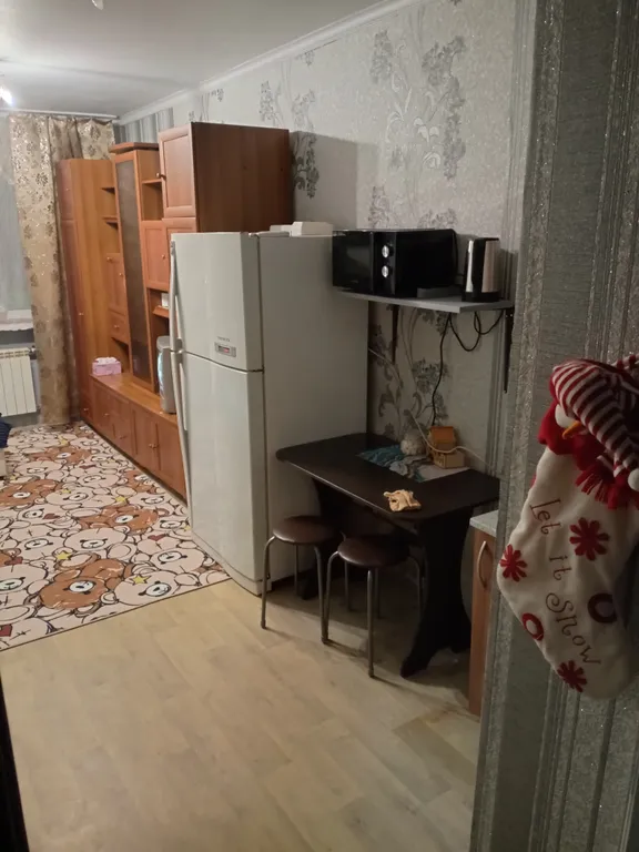 Уютная комната с балконом октябрьский район