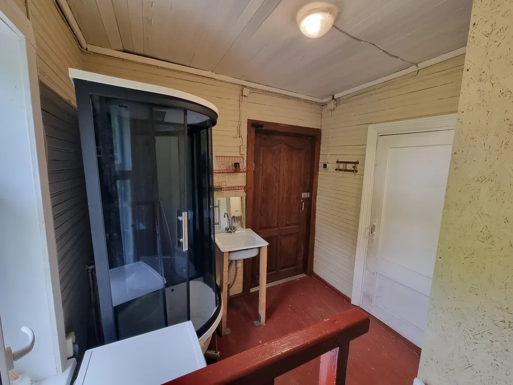 Уютная половина зеленого домика вблизи центрального пляжа