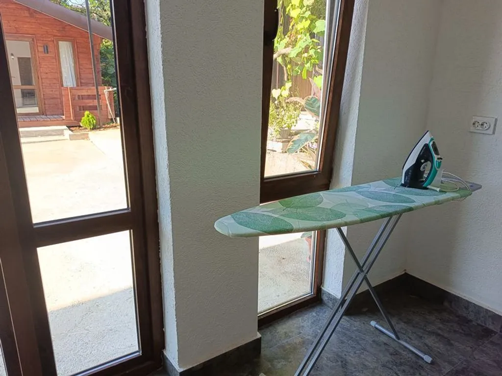 Уютный четырёхместный коттедж с удобствами