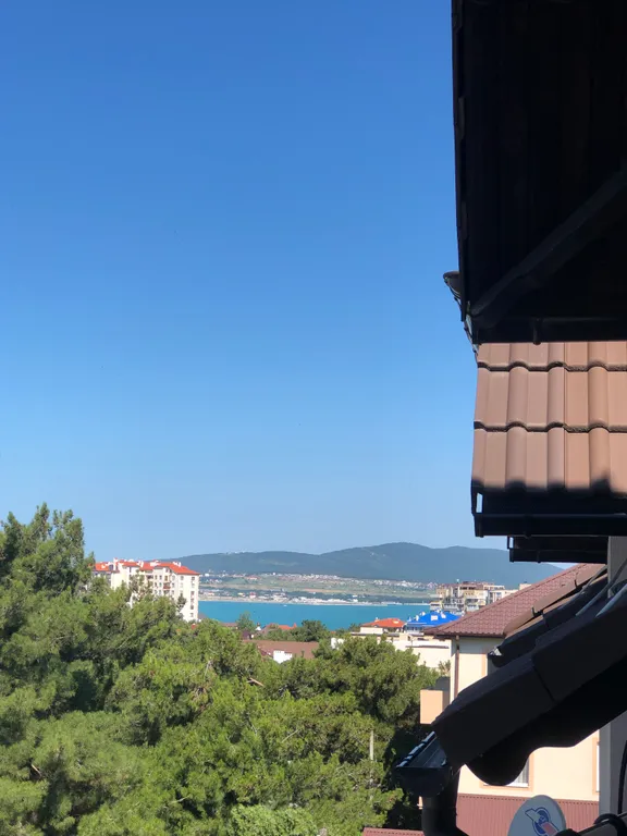 Квартира Квартира Комфортный двухкомнатный полулюкс с балконами — Геленджик