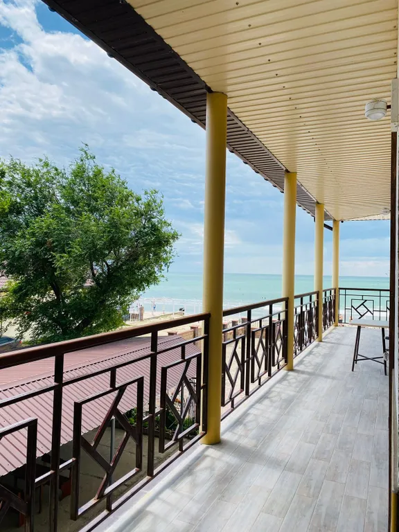 Квартира Номер семейный с боковой панорамой в первой линии азовского побережья — аренда посуточно в Мысовое