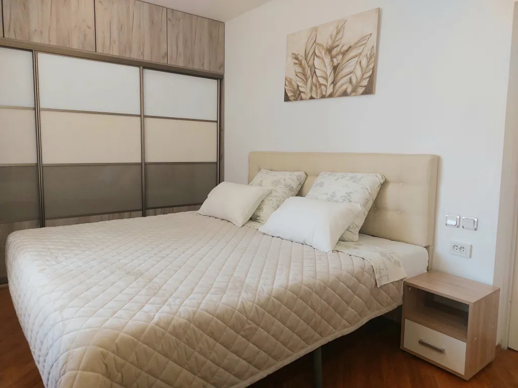 Квартира Просторная 3-х комнатная квартира в центре Минска — Минск