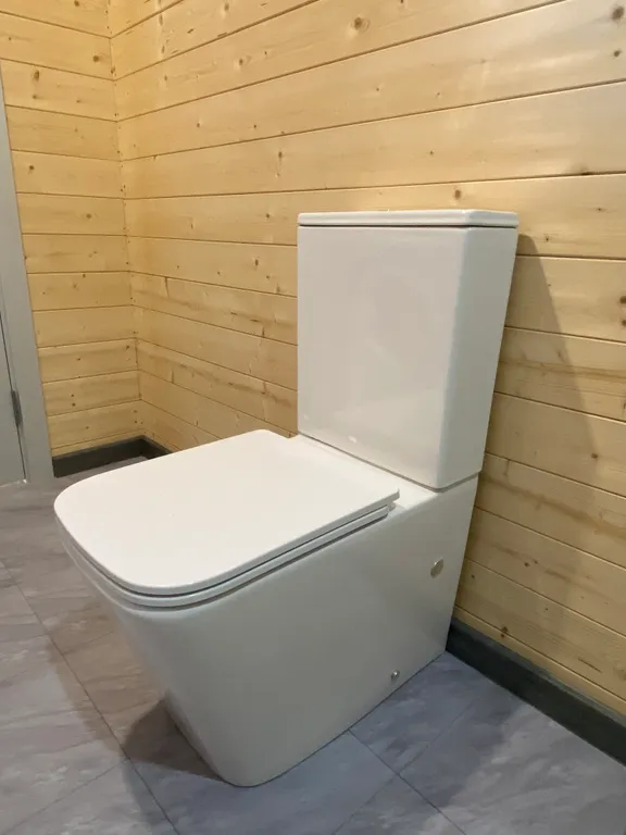 Гостевой комплекс Голден Хаус на первой береговой линии