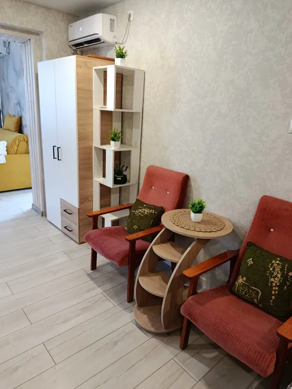 Двухкомнатная квартира у моря с видом на горы