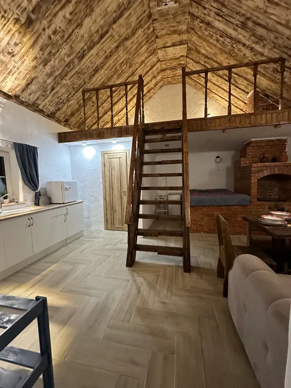 Дом с банным чаном и печью-лежанкой в горах