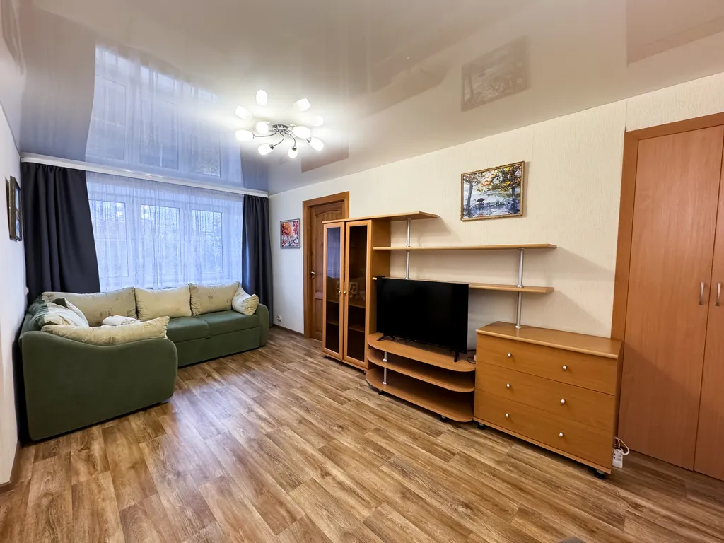 2‑комн. квартира в центре Мурманска на ул. Карла Маркса, 9