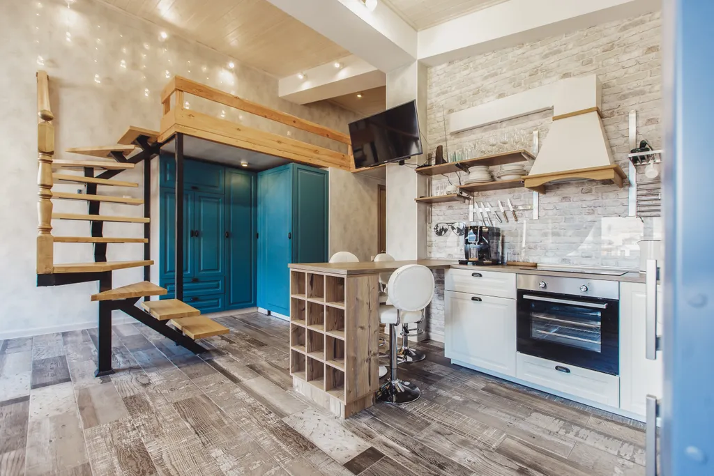 Видовая двухэтажная мансарда в центре