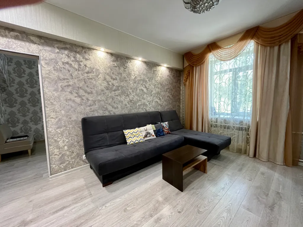 Уютная квартира сталинка