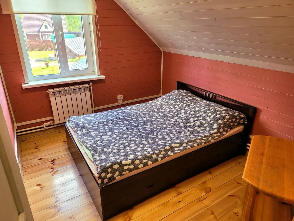 Дом с сауной в 200 метрах от озера, с 5 спальнями, качелями и мангалом