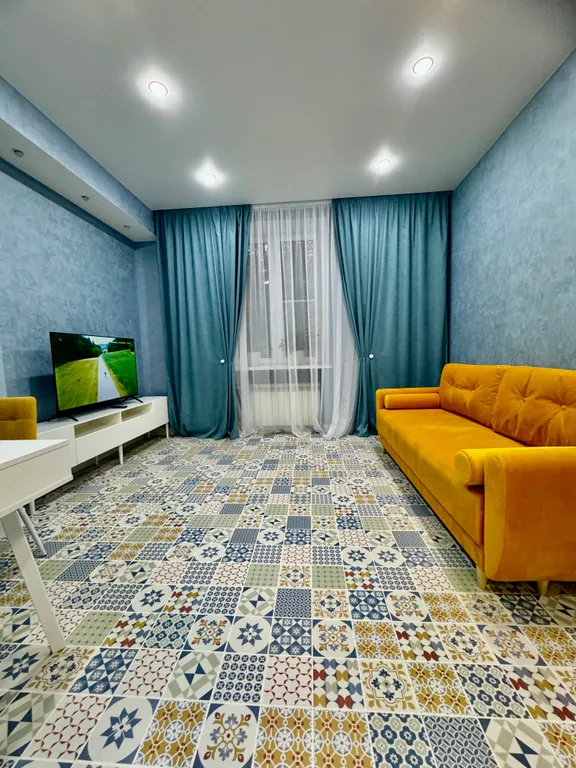 Комфортная квартира в центре города на набережной реки Волги