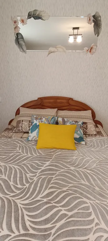 Тропическая студия в центре