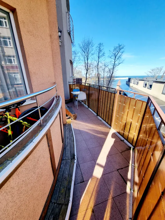 Квартира с большой террасой, видом на море, велосипедами и сапбордами