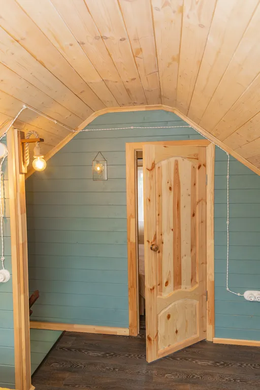 Коттедж Домик на берегу озера с чаном и рыбалкой — Голыгино