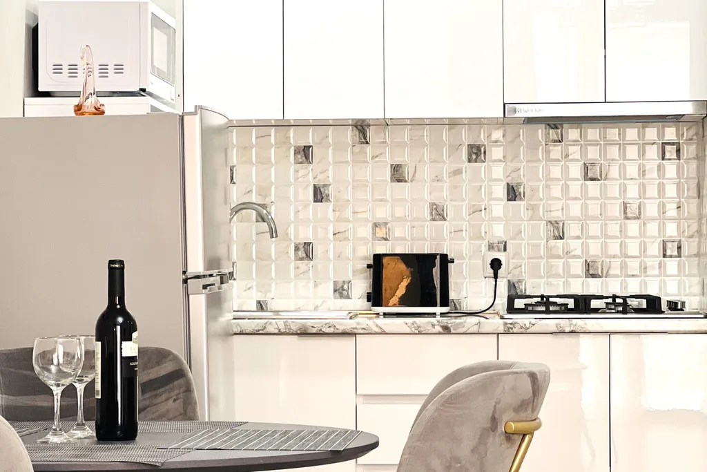 Уютно и стильно в центре города, близко к старому Тбилиси