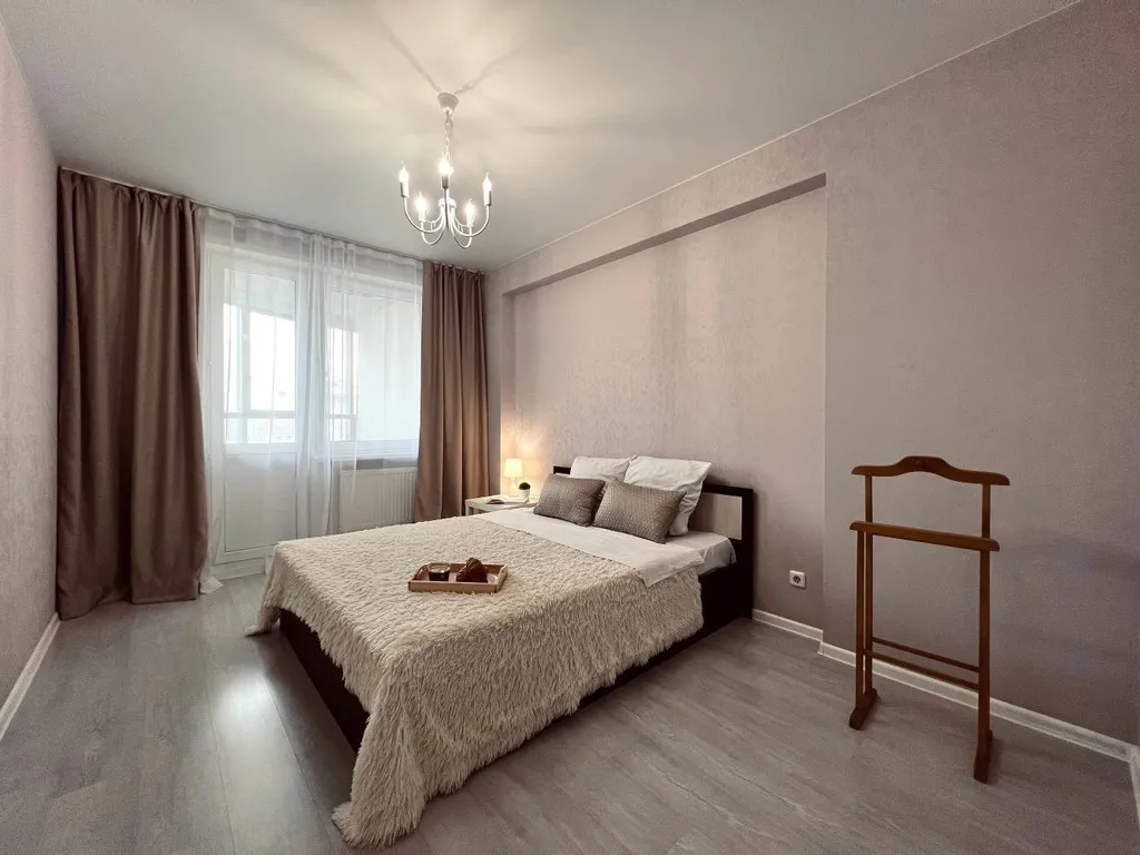 Просторная квартира в ЖК бизнес-класса Алые Паруса в центре — аренда посуточно в Киров