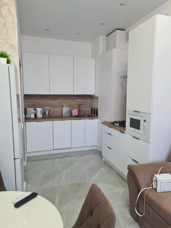 Квартира с евроремонтом в 10 минутах от моря