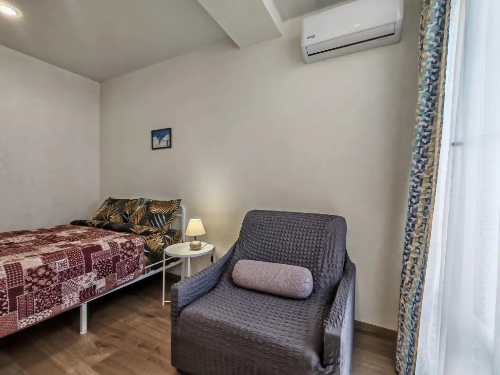 Уютная квартира-студия в центре горнолыжного курорта Красная поляна