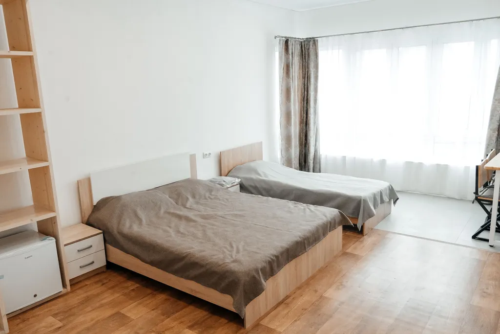 Современный трехместный номер в доме с видом на океан и вулканы