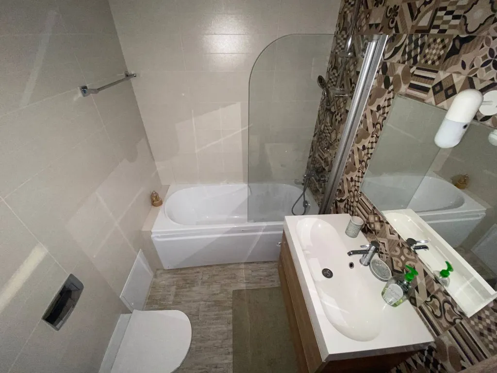 Двухуровневая студия с видом на горы