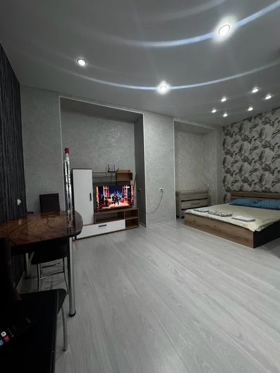 Квартира-студия в районе вокзала Гагарина 2 — аренда посуточно в Тайшет