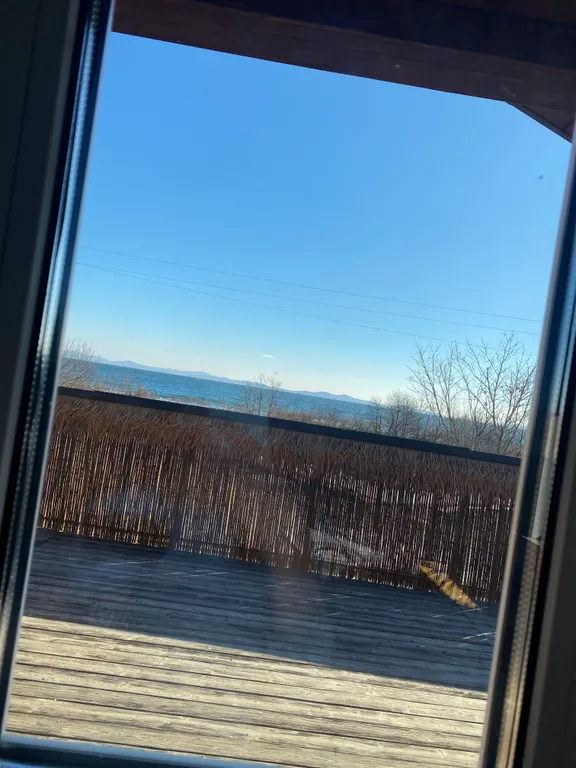 Дом в бухте Перевозная