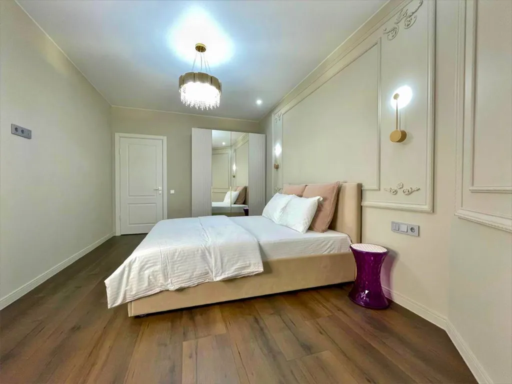 Квартира с панорамным окном в самом центре