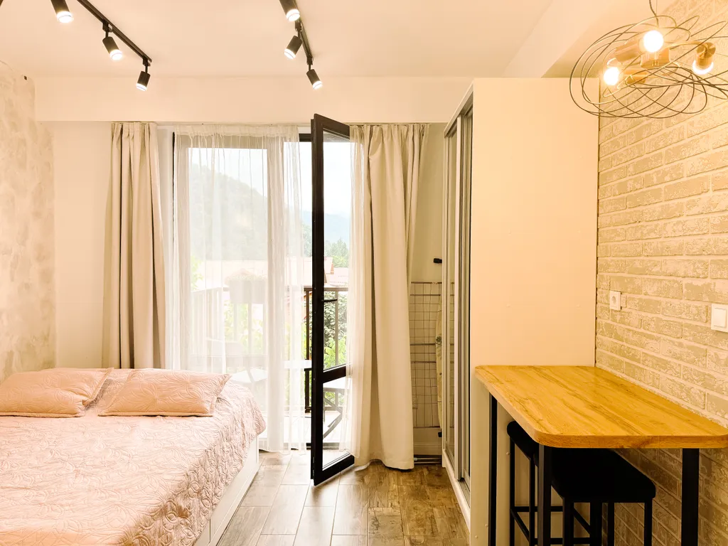 Студия 14 с видом на горы