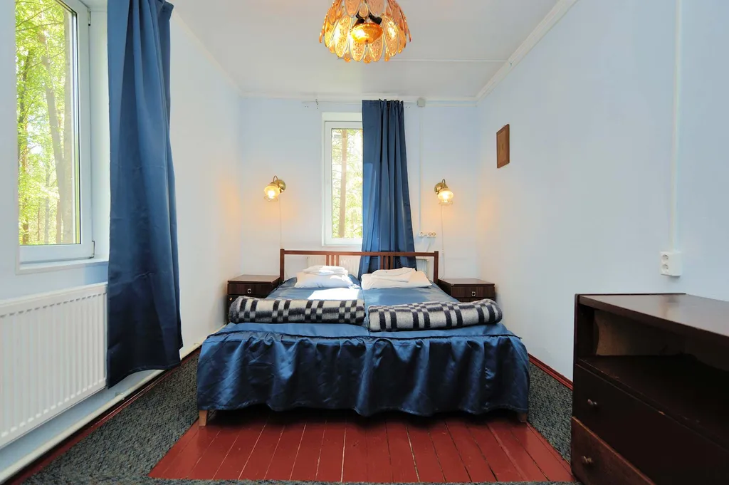 Коттедж 4-комнатный Дом — Луга