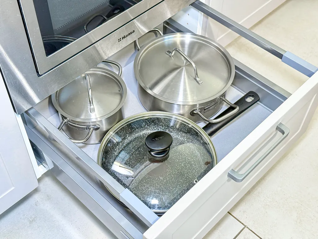 Квартира Квартира Студия в апарт-отеле с бассейном, собственным песчаным пляжем, парком — Анапа