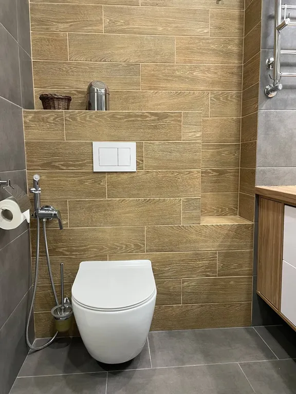 Солнечная стильная евродвушка в новом доме недалеко от центра города