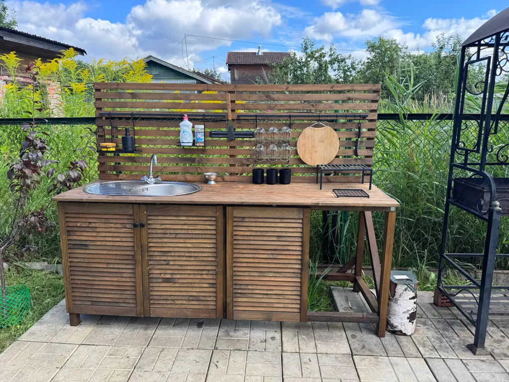 Уютный домик с печью-камином в центре