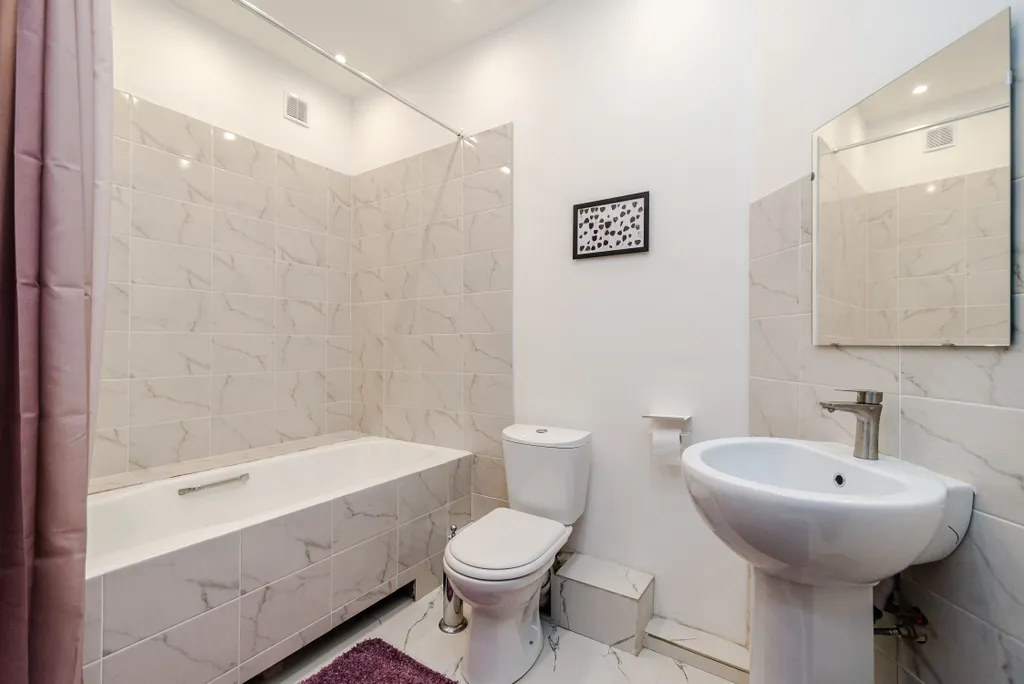 Дом с бассейном и сауной