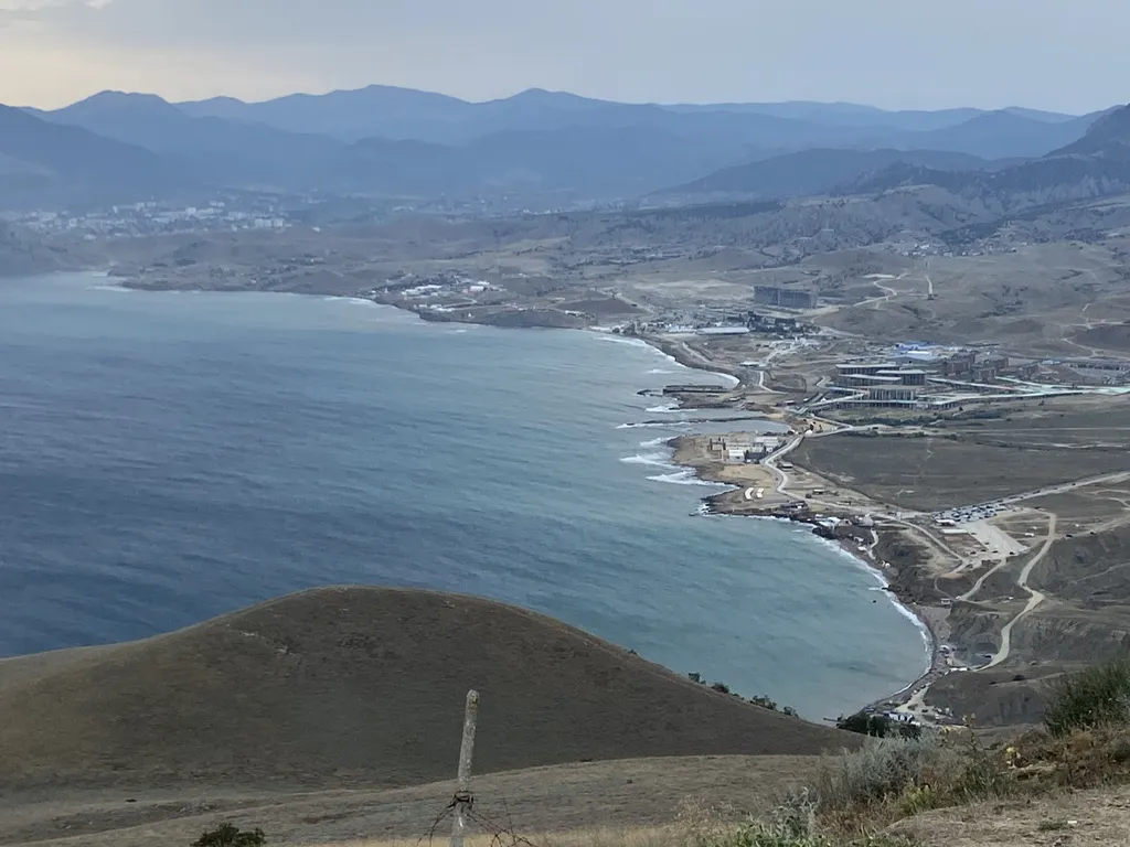 Новый комфортный чистый дом с террасой и видом на море на 1 этаже