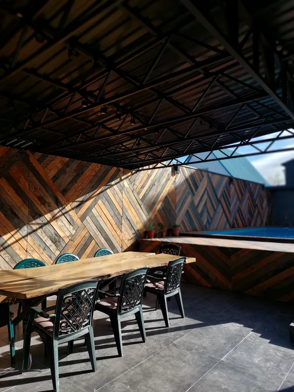 Уютный коттеж недача с бассейном и купелью