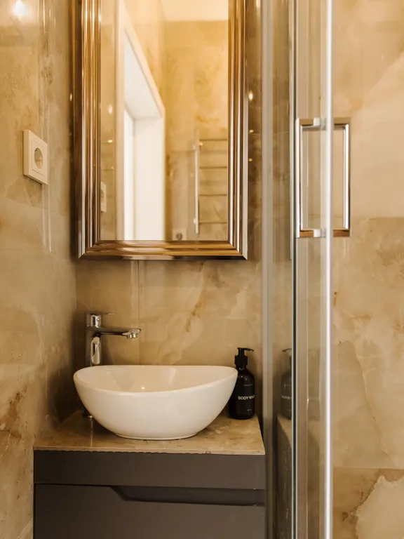 Квартира с новым ремонтом в 300 м от Эрмитажа в части Владимирского дворца