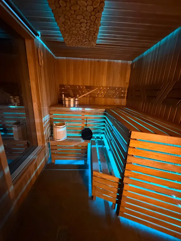 Гостевой комплекс Grey Houm Купол