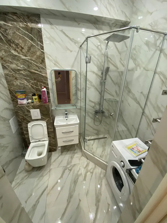 Квартира с хорошим ремонтом в 10 минутах ходьбы от пляжа Лагуна