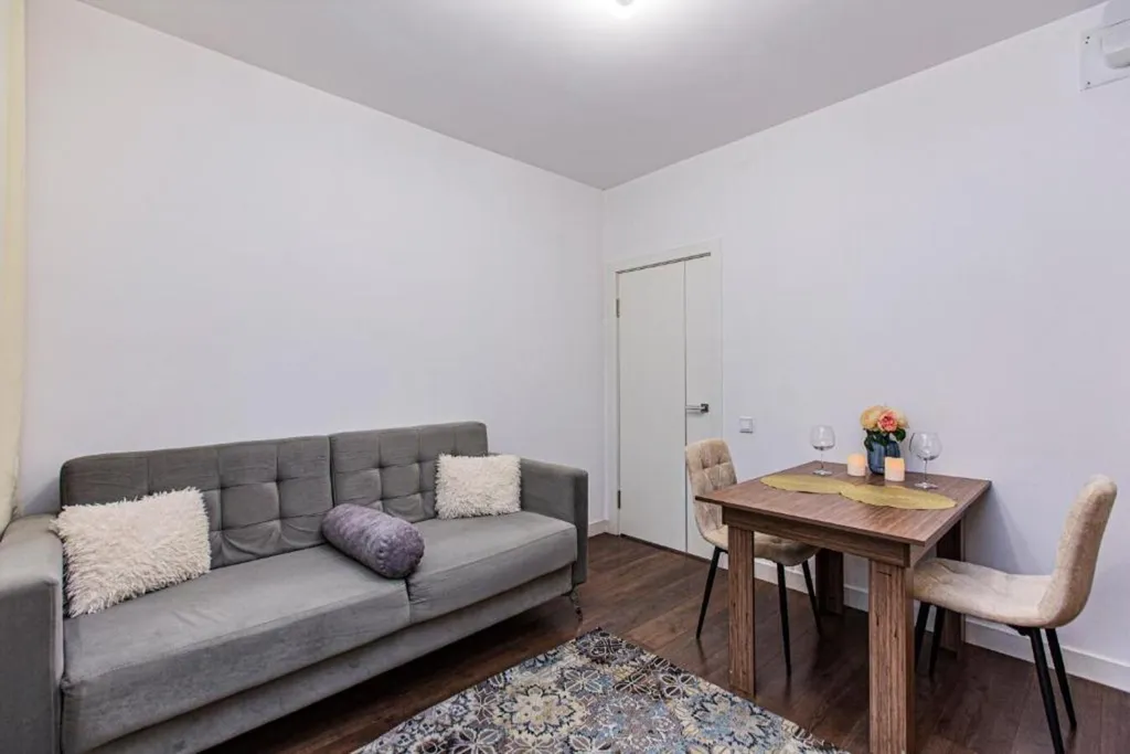 1-ком квартира Bayhouse в ЖК Абай 130 для 5-х  гостей