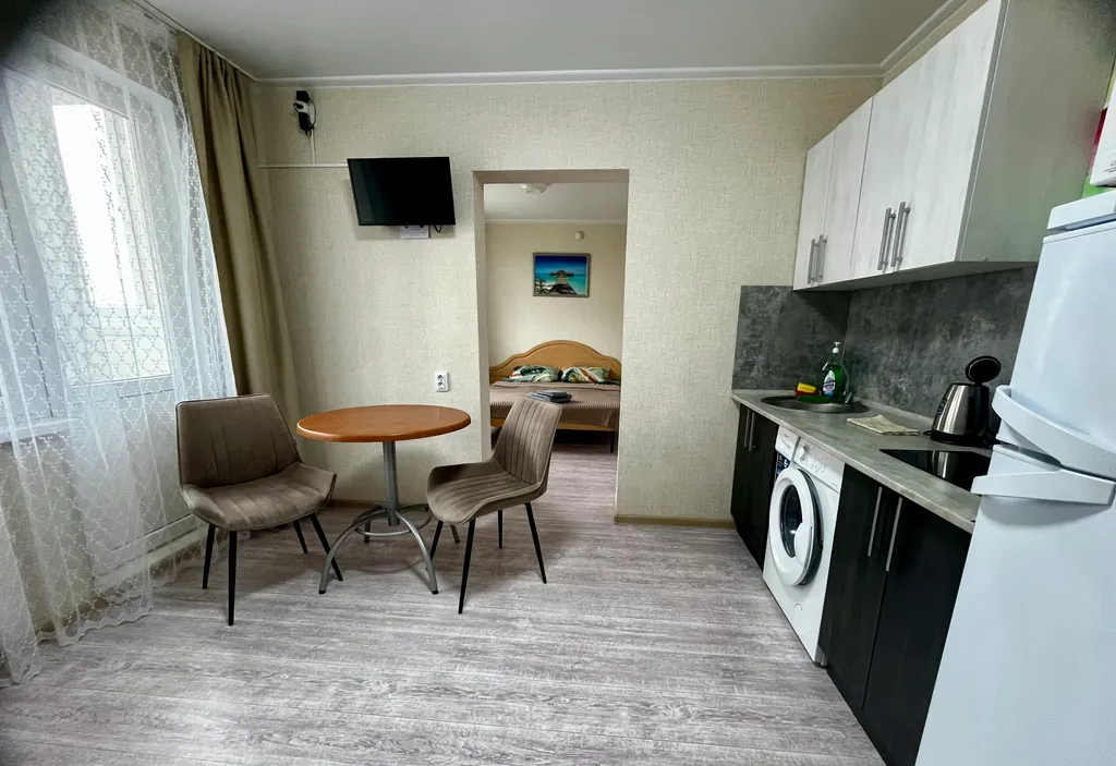 Квартира Уютная квартира возле парка Галицкого с видом на парк — Краснодар