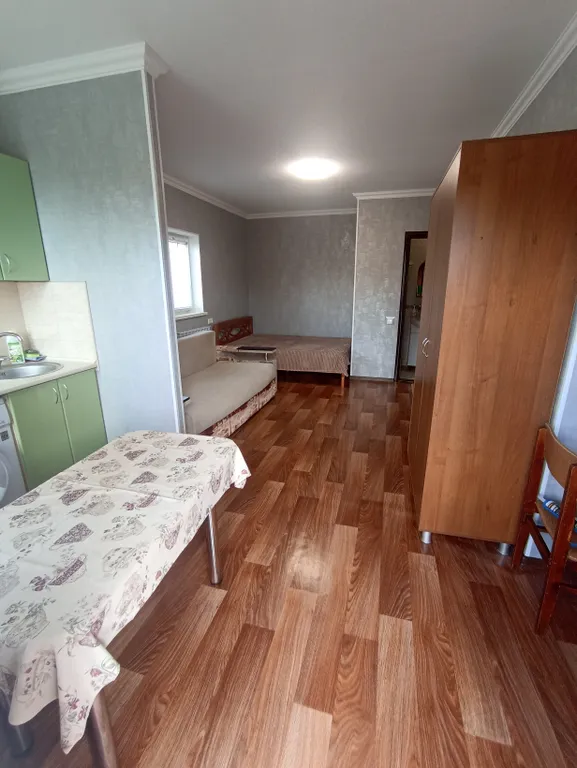 Квартира студия с балконом недалеко от моря