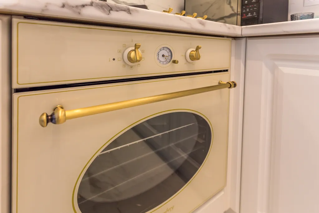 У моря, вид на бассейн