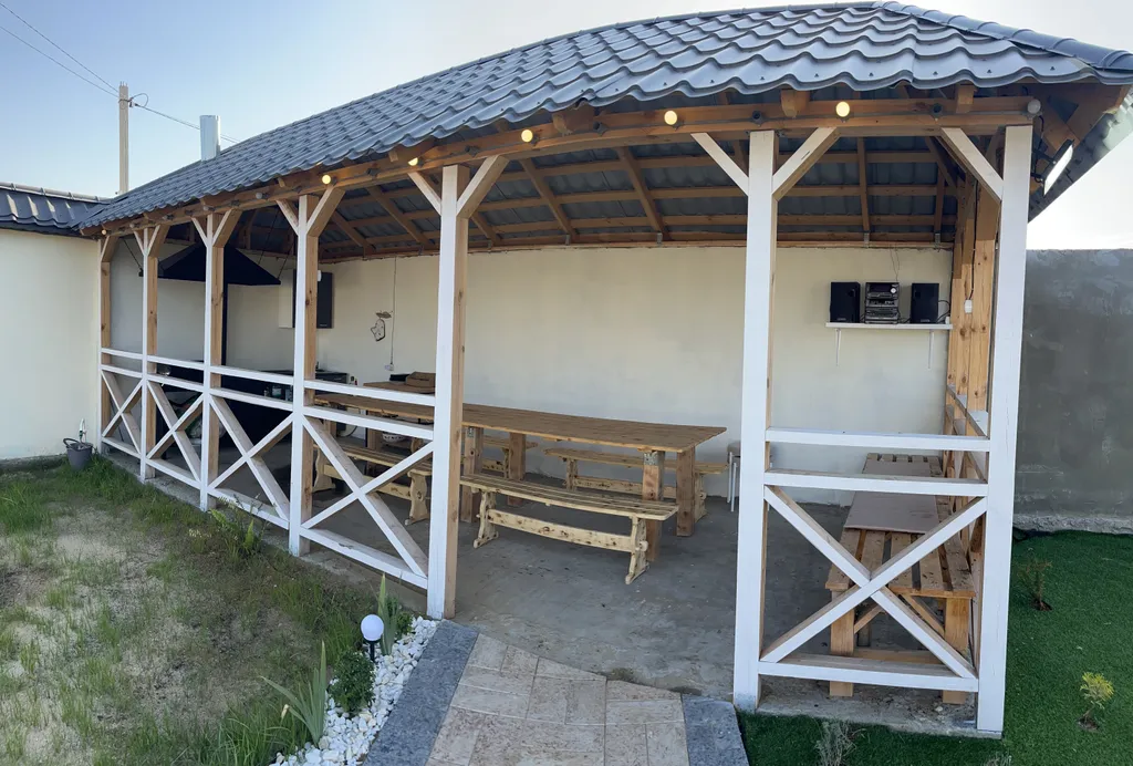 Уютный дом с бассейном