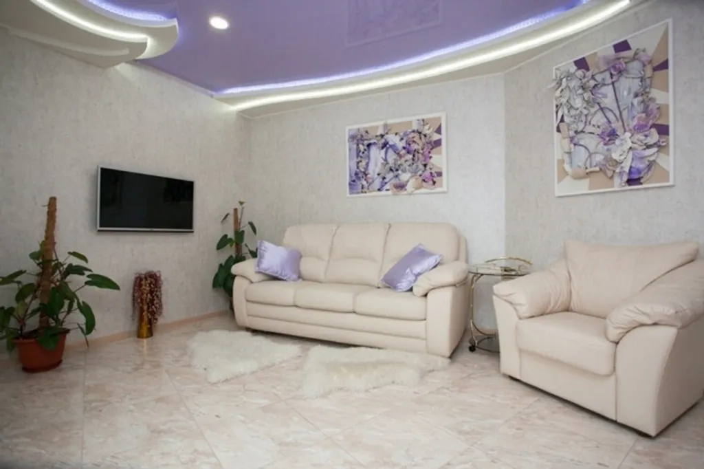 Шикарные двухкомнатные апартаменты на полощади Революции с джакузи