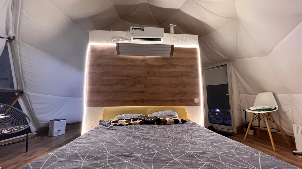 Дом-сфера в 3 минутах пешком от станции