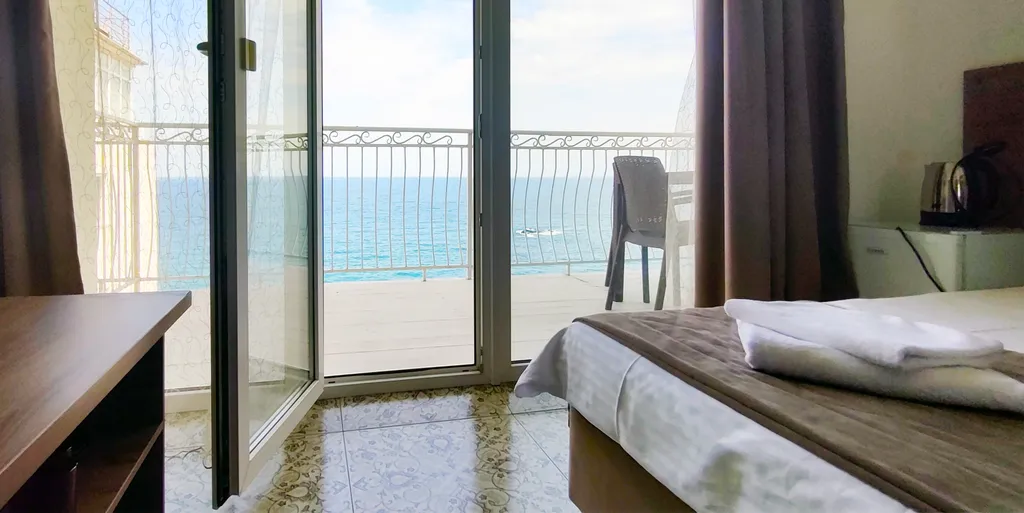 Апартаменты с панорамным видом на море, бассейном и SPA в 40 м от моря